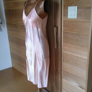 1930s vintage silky summer peach bias cut slip
